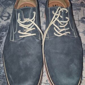 Navy Blue Leather oxford shoes with white stitching. Size: US 11